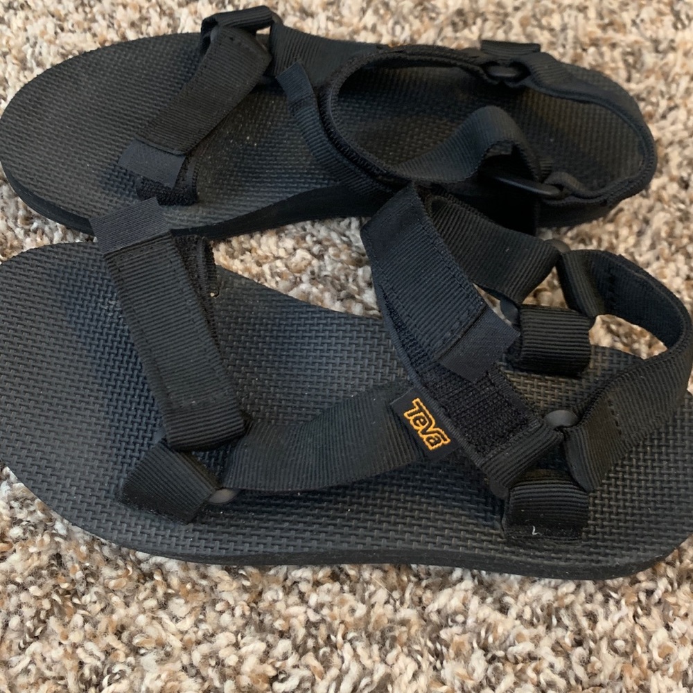 Teva Sandals Black Size 6